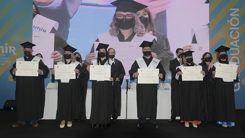 Graduación de la primera promoción de Fundación UNIR. 