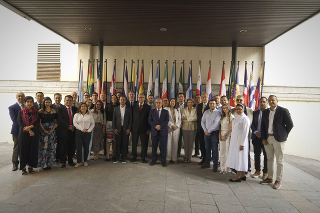 Los Líderes Iberoamericanos por la Educación, en la OEI, este martes.