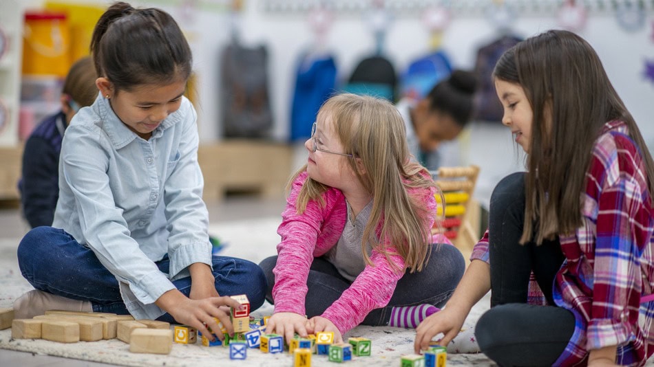 En la Educación Inclusiva las personas con condiciones especiales deben poder llevar su vida de la manera más similar posible a los demás 