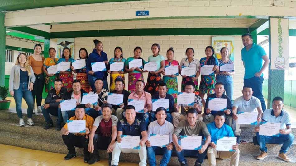 Los estudiantes de la comunidad indígena Emberá.