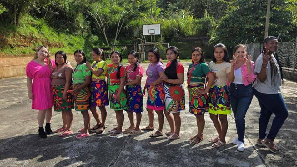 estudiantes frontino.