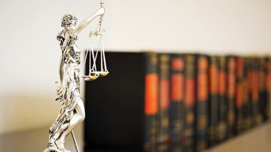 Saber cuánto cobra un abogado por hacer un testamento en Colombia tiene unos valores aproximados