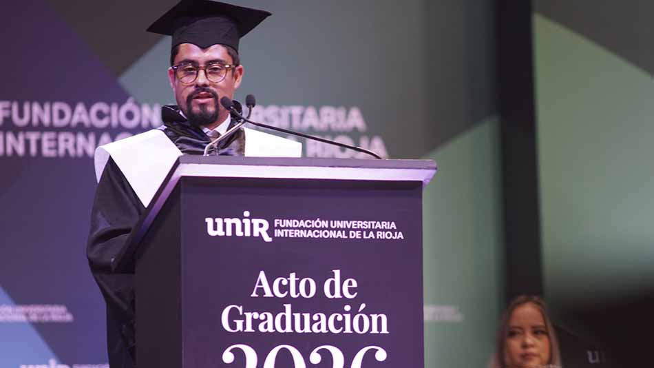 El estudiante Arley David Forero Sánchez habla en nombre de sus compañeros.