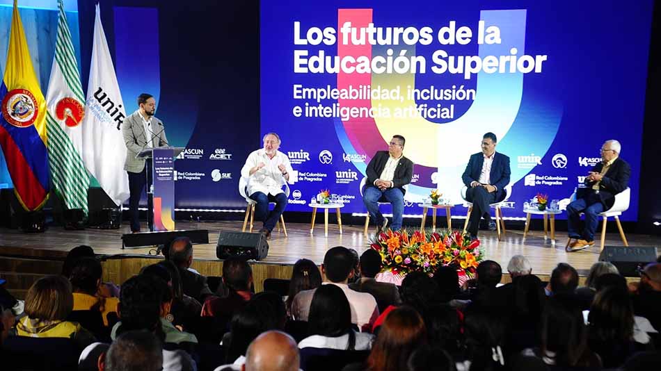 Mesa inaugural del Seminario.
