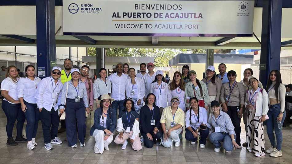 Los estudiantes y los profesores vivieron una experiencia inolvidable.