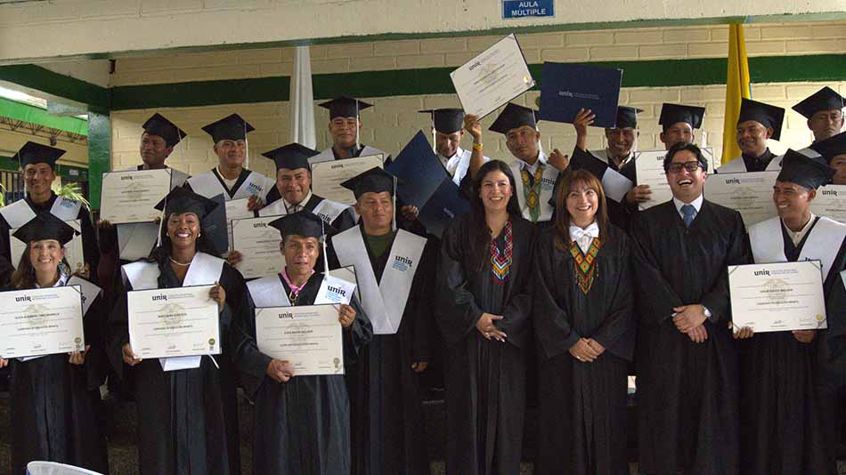 Imagen tras la ceremonia de Graduación.